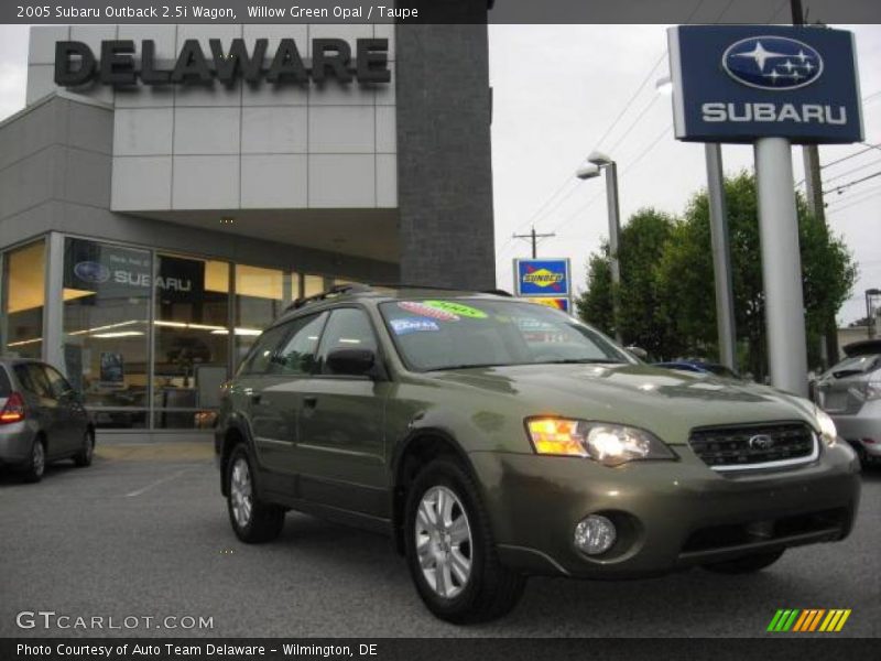 Willow Green Opal / Taupe 2005 Subaru Outback 2.5i Wagon
