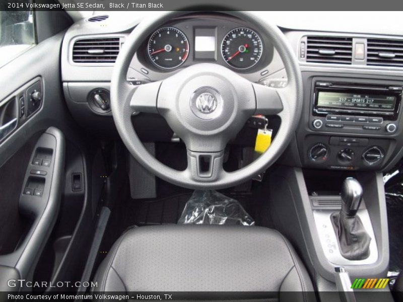 Black / Titan Black 2014 Volkswagen Jetta SE Sedan