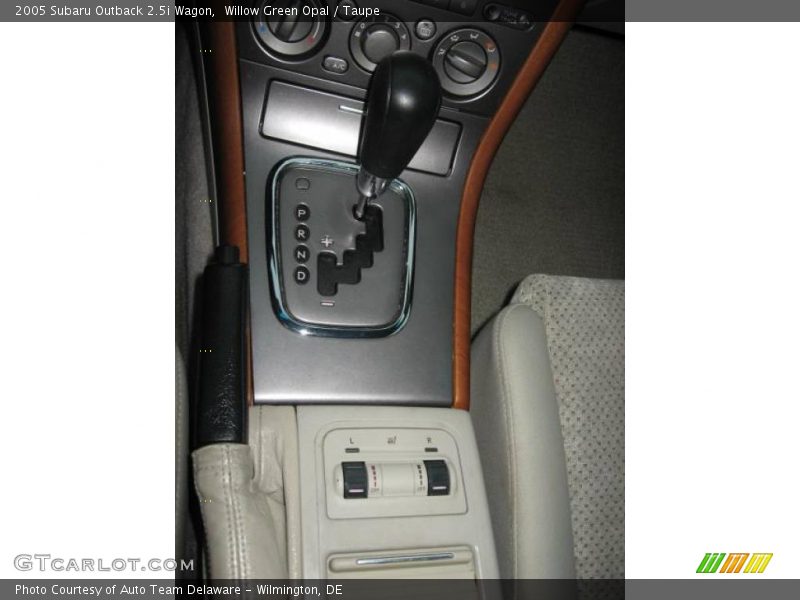 Willow Green Opal / Taupe 2005 Subaru Outback 2.5i Wagon