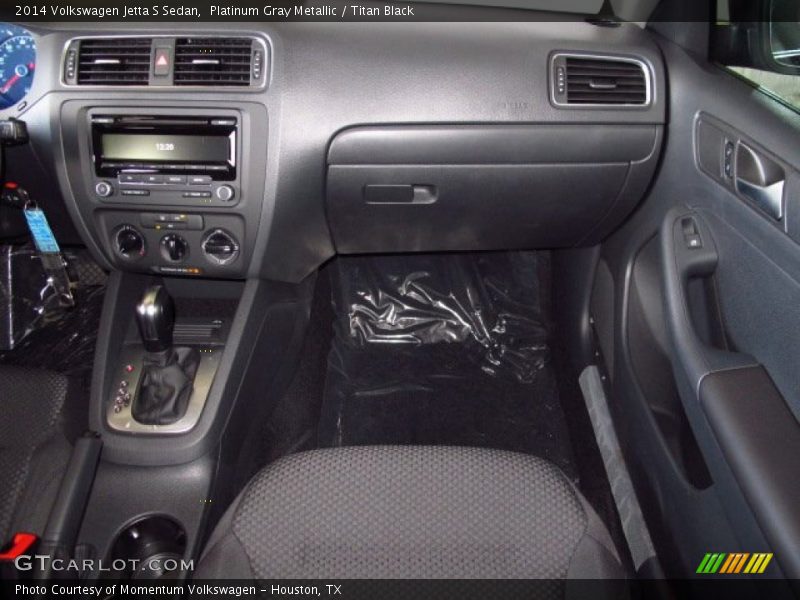 Platinum Gray Metallic / Titan Black 2014 Volkswagen Jetta S Sedan