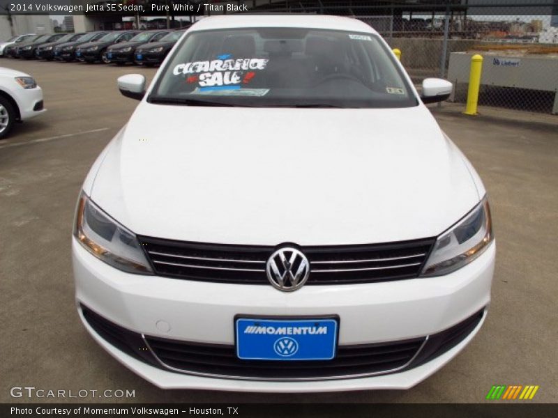 Pure White / Titan Black 2014 Volkswagen Jetta SE Sedan