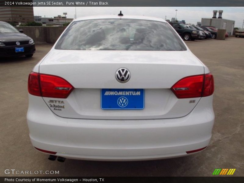 Pure White / Titan Black 2014 Volkswagen Jetta SE Sedan