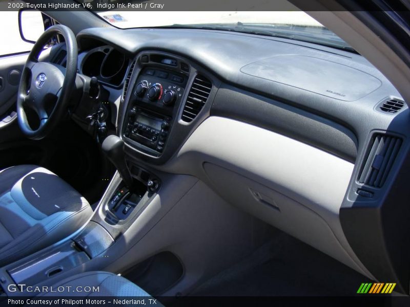 Indigo Ink Pearl / Gray 2002 Toyota Highlander V6