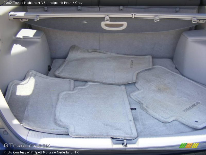 Indigo Ink Pearl / Gray 2002 Toyota Highlander V6