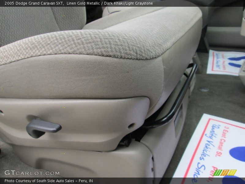 Linen Gold Metallic / Dark Khaki/Light Graystone 2005 Dodge Grand Caravan SXT