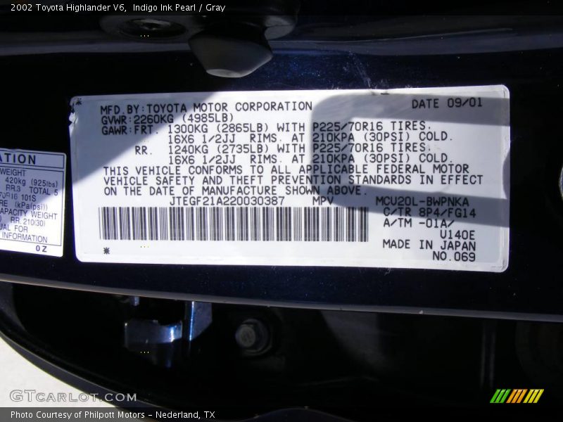 Indigo Ink Pearl / Gray 2002 Toyota Highlander V6
