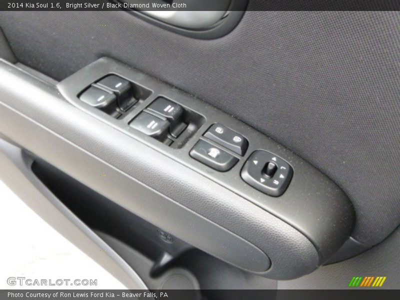 Bright Silver / Black Diamond Woven Cloth 2014 Kia Soul 1.6