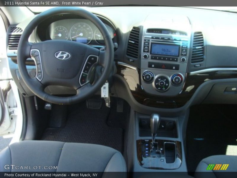 Frost White Pearl / Gray 2011 Hyundai Santa Fe SE AWD