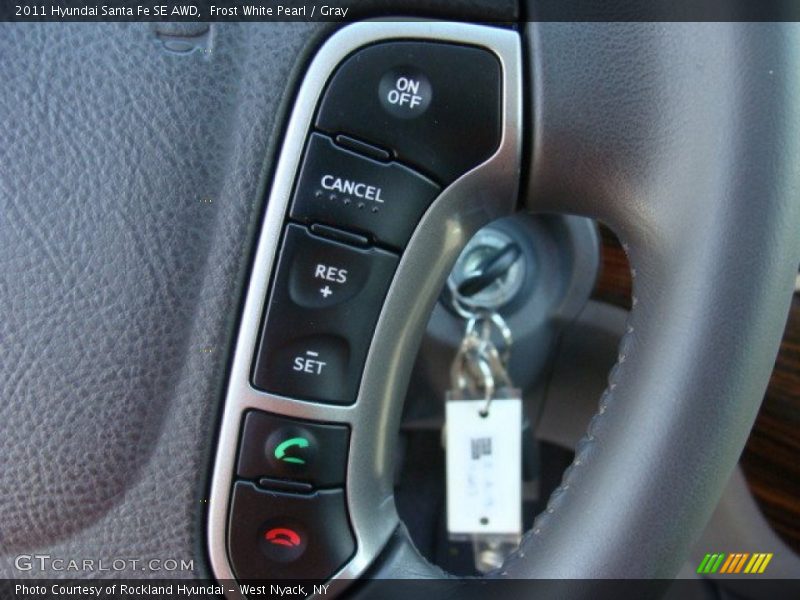 Frost White Pearl / Gray 2011 Hyundai Santa Fe SE AWD