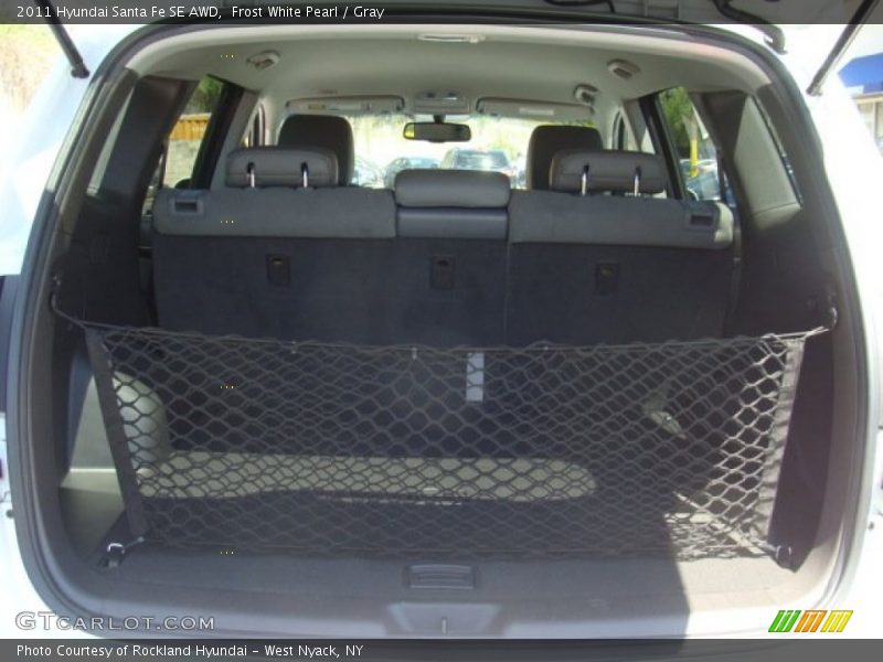 Frost White Pearl / Gray 2011 Hyundai Santa Fe SE AWD