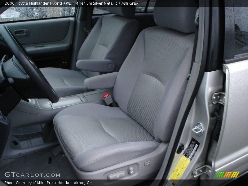 Millenium Silver Metallic / Ash Gray 2006 Toyota Highlander Hybrid 4WD
