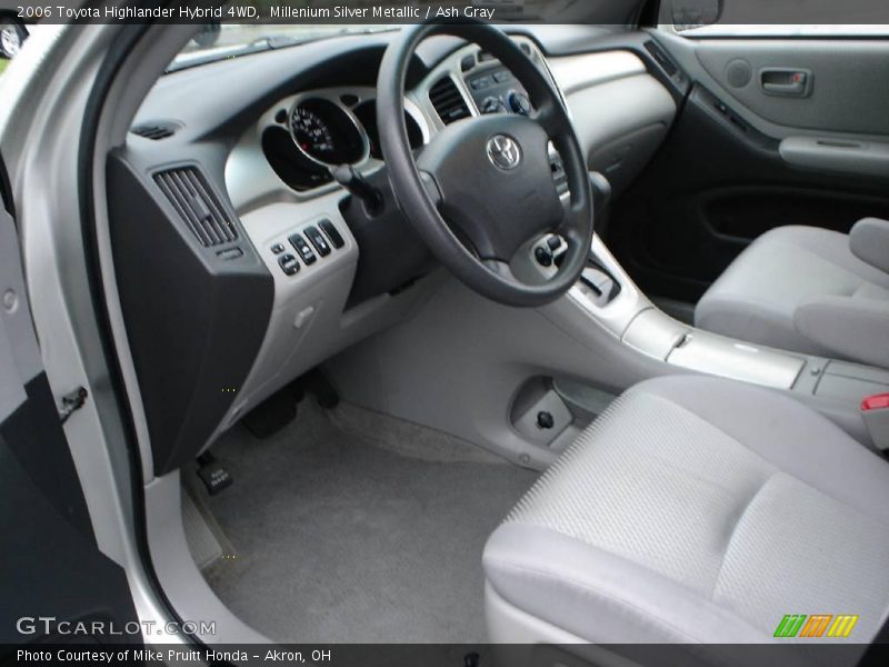 Millenium Silver Metallic / Ash Gray 2006 Toyota Highlander Hybrid 4WD