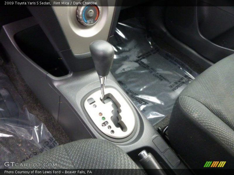 Flint Mica / Dark Charcoal 2009 Toyota Yaris S Sedan