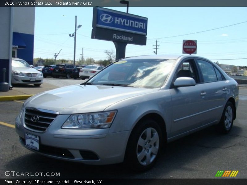 Radiant Silver / Gray 2010 Hyundai Sonata GLS