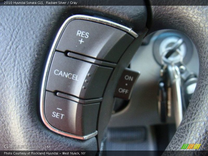Radiant Silver / Gray 2010 Hyundai Sonata GLS