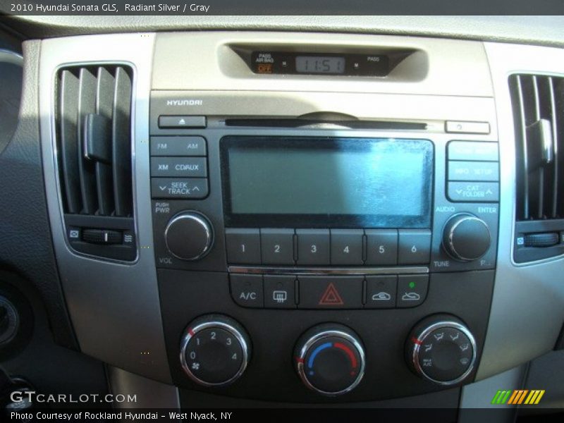 Radiant Silver / Gray 2010 Hyundai Sonata GLS