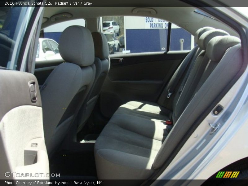 Radiant Silver / Gray 2010 Hyundai Sonata GLS