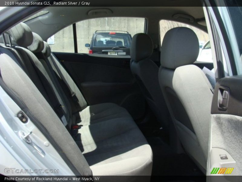 Radiant Silver / Gray 2010 Hyundai Sonata GLS