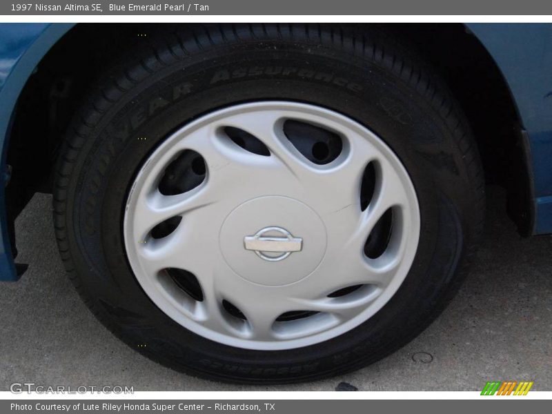 Blue Emerald Pearl / Tan 1997 Nissan Altima SE