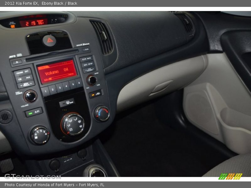 Ebony Black / Black 2012 Kia Forte EX
