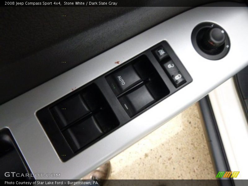 Stone White / Dark Slate Gray 2008 Jeep Compass Sport 4x4