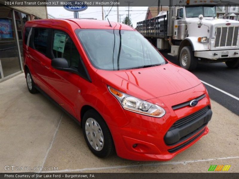 Front 3/4 View of 2014 Transit Connect XLT Wagon