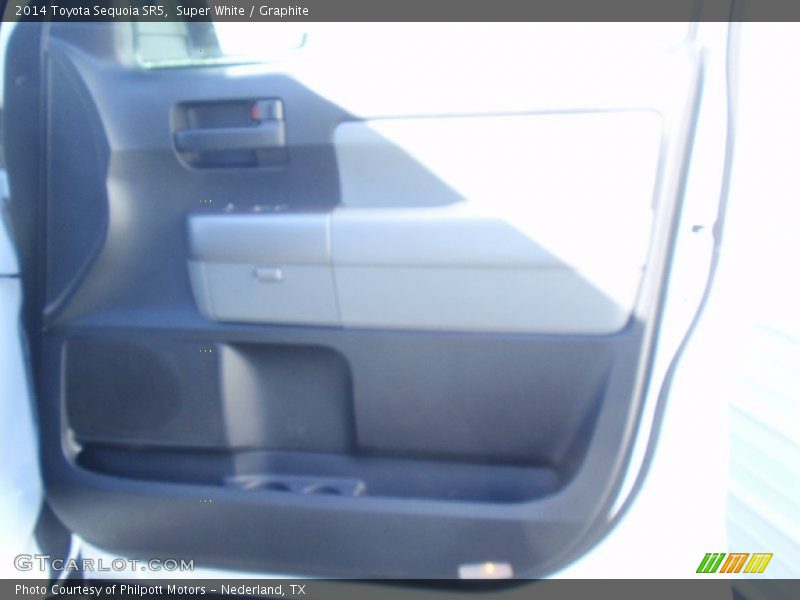 Super White / Graphite 2014 Toyota Sequoia SR5