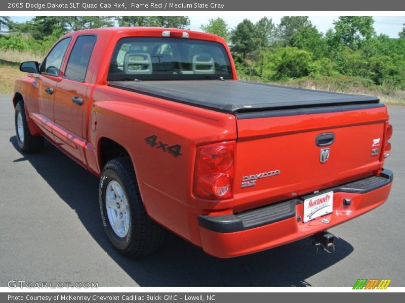 Flame Red / Medium Slate Gray 2005 Dodge Dakota SLT Quad Cab 4x4