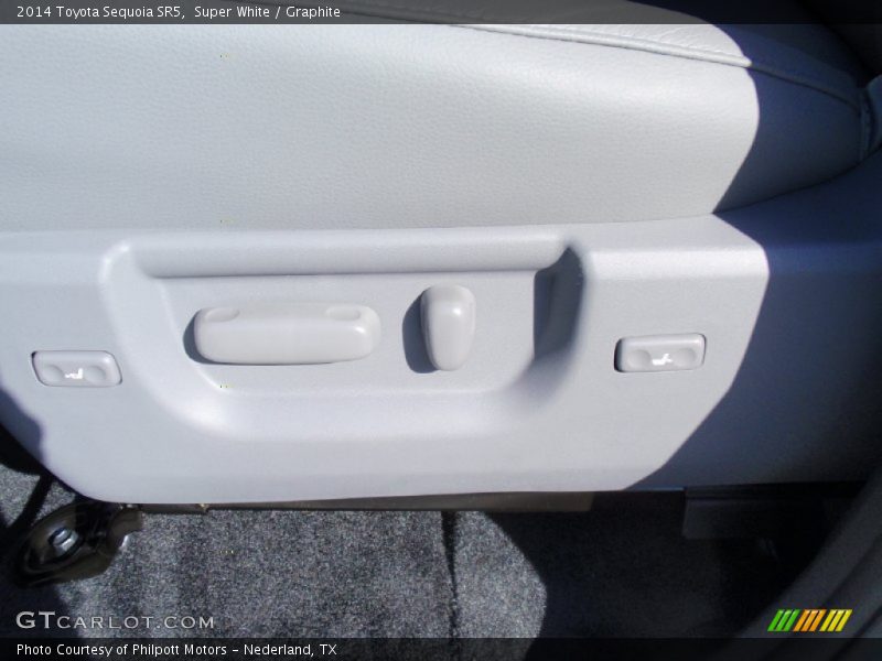 Super White / Graphite 2014 Toyota Sequoia SR5
