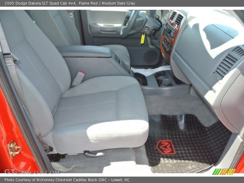 Flame Red / Medium Slate Gray 2005 Dodge Dakota SLT Quad Cab 4x4