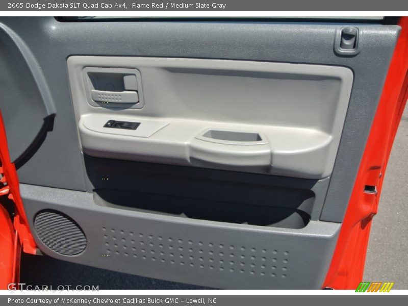 Flame Red / Medium Slate Gray 2005 Dodge Dakota SLT Quad Cab 4x4