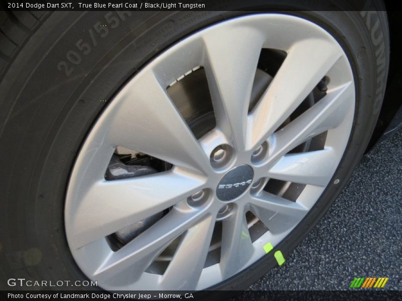 True Blue Pearl Coat / Black/Light Tungsten 2014 Dodge Dart SXT