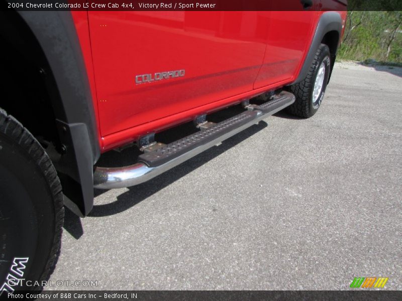 Victory Red / Sport Pewter 2004 Chevrolet Colorado LS Crew Cab 4x4