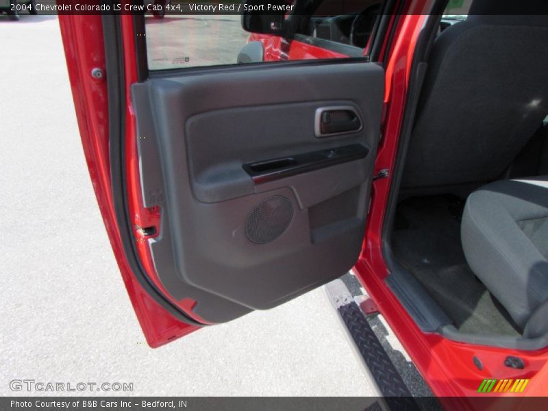 Victory Red / Sport Pewter 2004 Chevrolet Colorado LS Crew Cab 4x4
