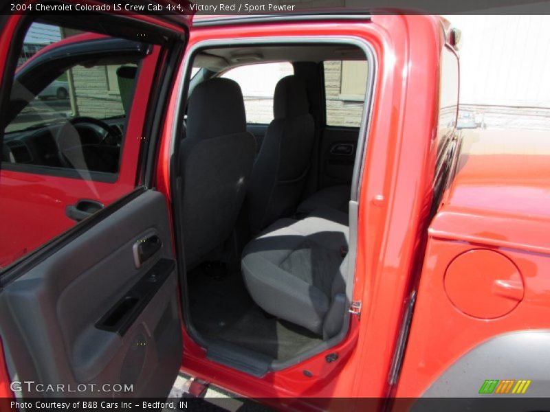 Victory Red / Sport Pewter 2004 Chevrolet Colorado LS Crew Cab 4x4
