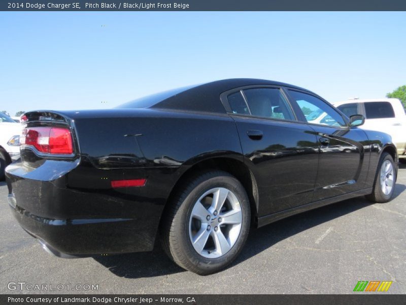 Pitch Black / Black/Light Frost Beige 2014 Dodge Charger SE