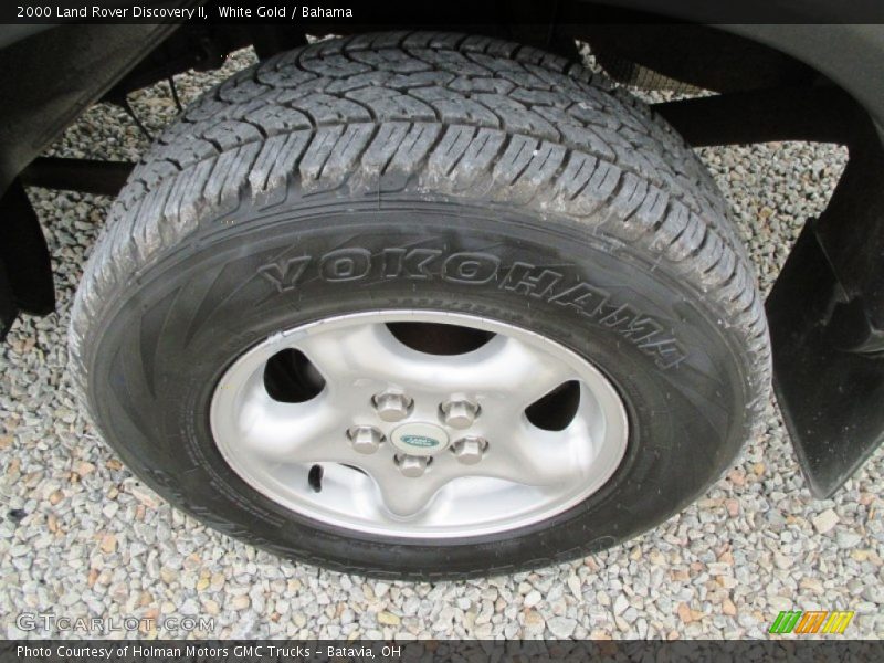 White Gold / Bahama 2000 Land Rover Discovery II