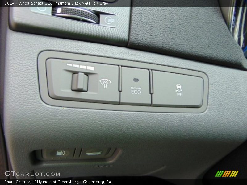 Phantom Black Metallic / Gray 2014 Hyundai Sonata GLS