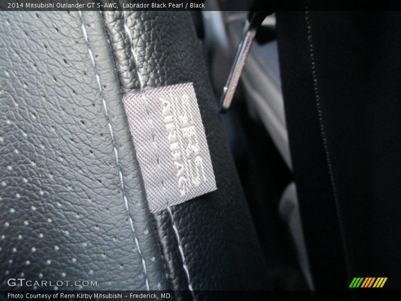 Labrador Black Pearl / Black 2014 Mitsubishi Outlander GT S-AWC