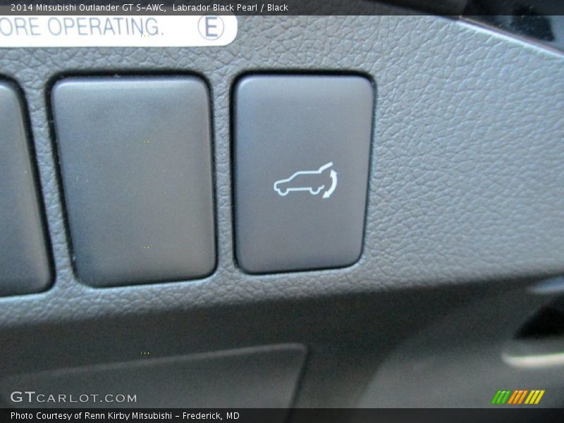 Labrador Black Pearl / Black 2014 Mitsubishi Outlander GT S-AWC