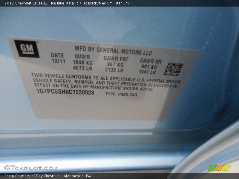 Ice Blue Metallic / Jet Black/Medium Titanium 2012 Chevrolet Cruze LS