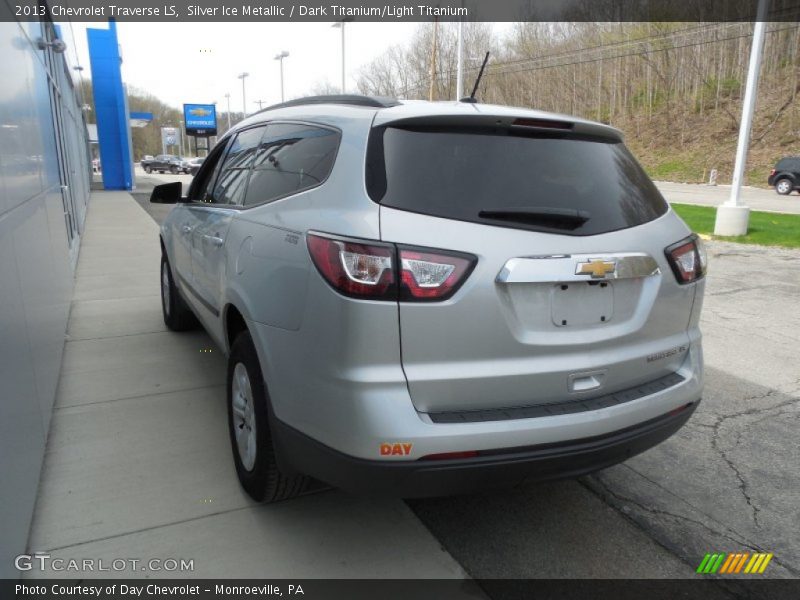 Silver Ice Metallic / Dark Titanium/Light Titanium 2013 Chevrolet Traverse LS