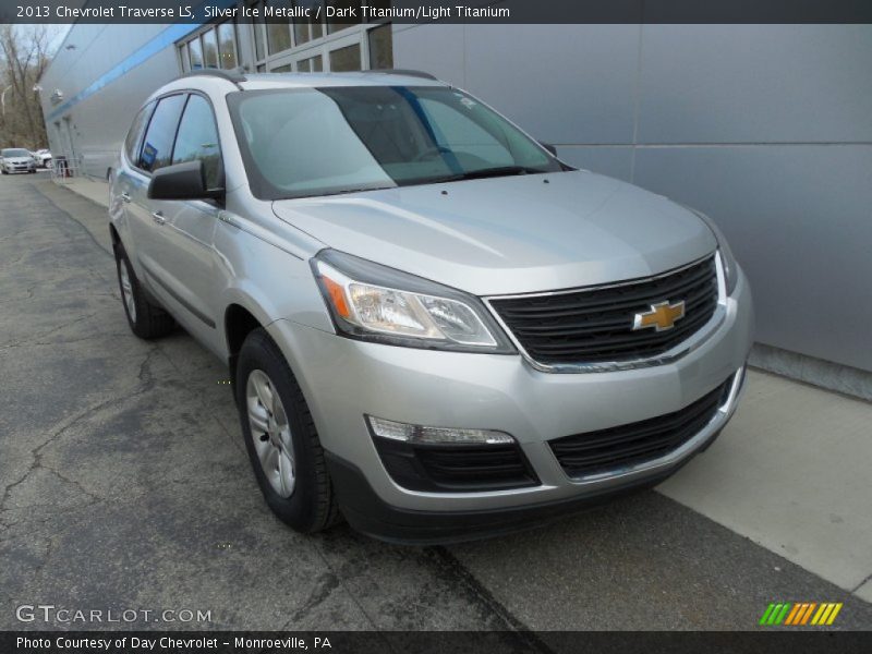 Silver Ice Metallic / Dark Titanium/Light Titanium 2013 Chevrolet Traverse LS