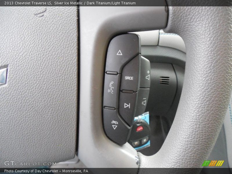 Silver Ice Metallic / Dark Titanium/Light Titanium 2013 Chevrolet Traverse LS