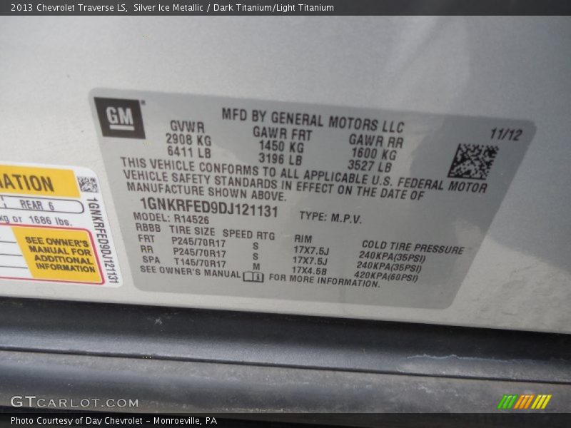 Silver Ice Metallic / Dark Titanium/Light Titanium 2013 Chevrolet Traverse LS
