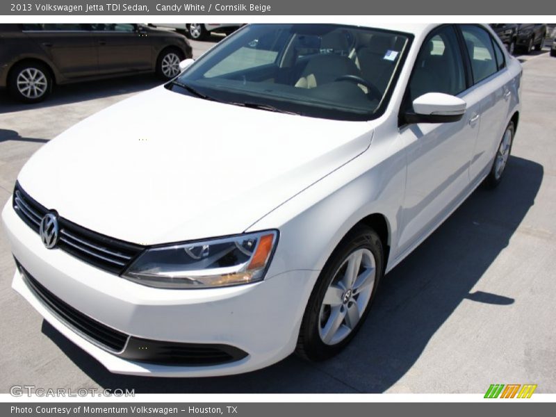 Candy White / Cornsilk Beige 2013 Volkswagen Jetta TDI Sedan
