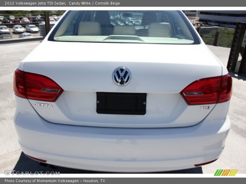 Candy White / Cornsilk Beige 2013 Volkswagen Jetta TDI Sedan