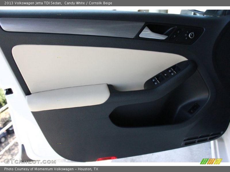 Candy White / Cornsilk Beige 2013 Volkswagen Jetta TDI Sedan