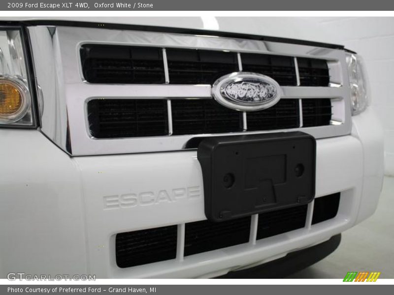 Oxford White / Stone 2009 Ford Escape XLT 4WD