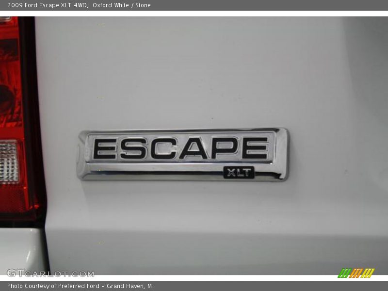 Oxford White / Stone 2009 Ford Escape XLT 4WD